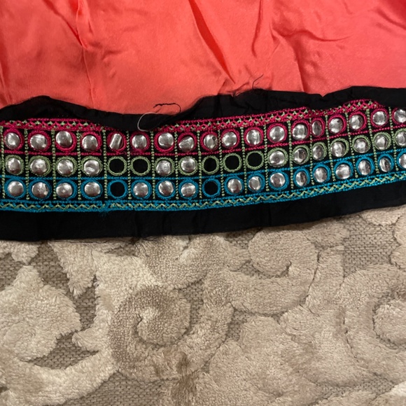 Silk and lace embellished top size S - Picture 3 of 4